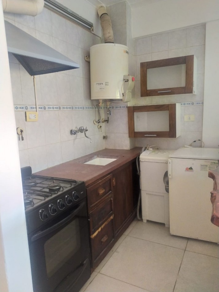 EN VENTA DEPARTAMENTO DOS AMBIENTES A LA CALLE