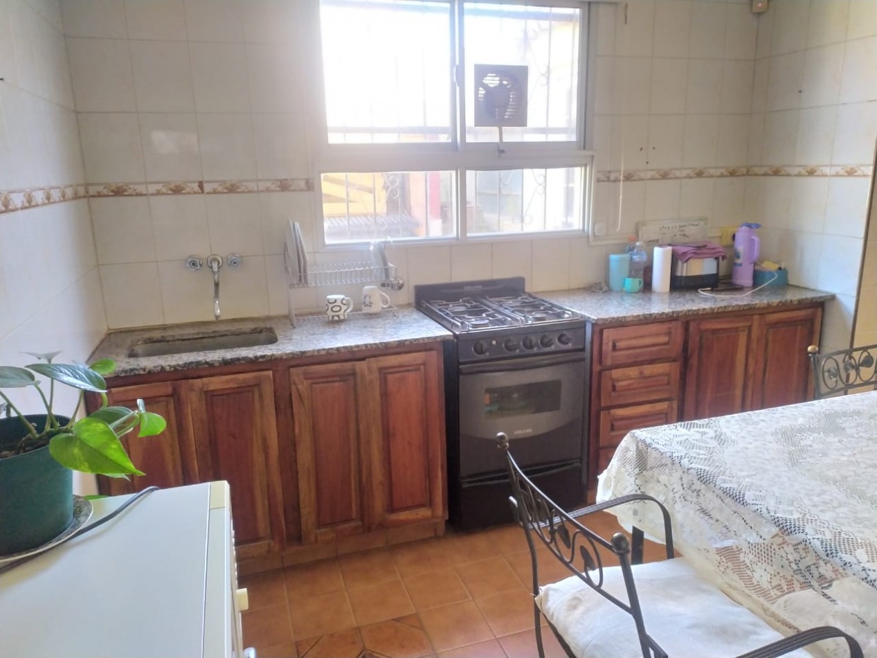 OPORTUNIDAD CASA EN VENTA CON GARAJE Y PARQUE