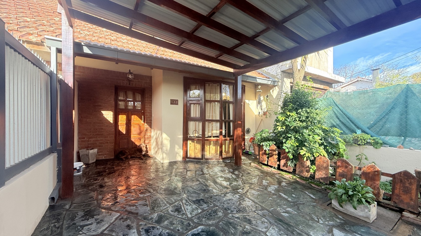 DUPLEX TRES AMBIENTES