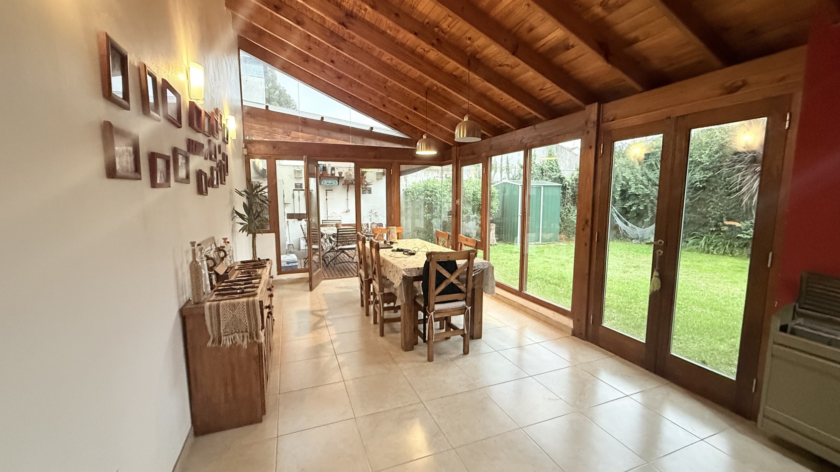 CASA 4 AMBIENTES CON PARQUE 