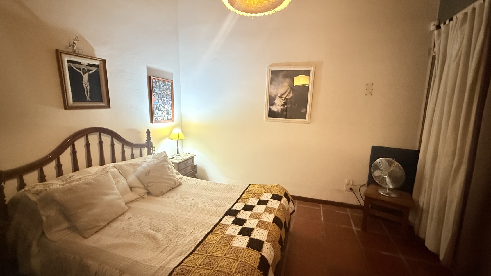 CASA 4 AMBIENTES CON PARQUE 