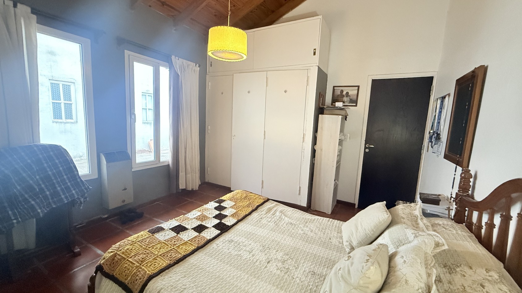 CASA 4 AMBIENTES CON PARQUE 