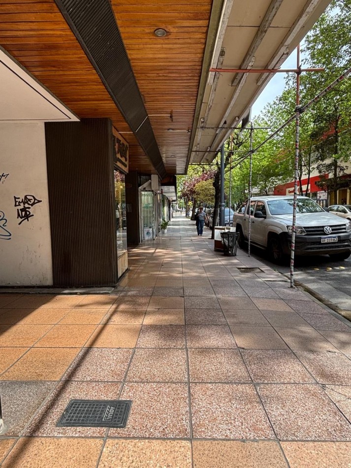 VENTA DEPARTAMENTO 3 AMBIENTES A LA CALLE