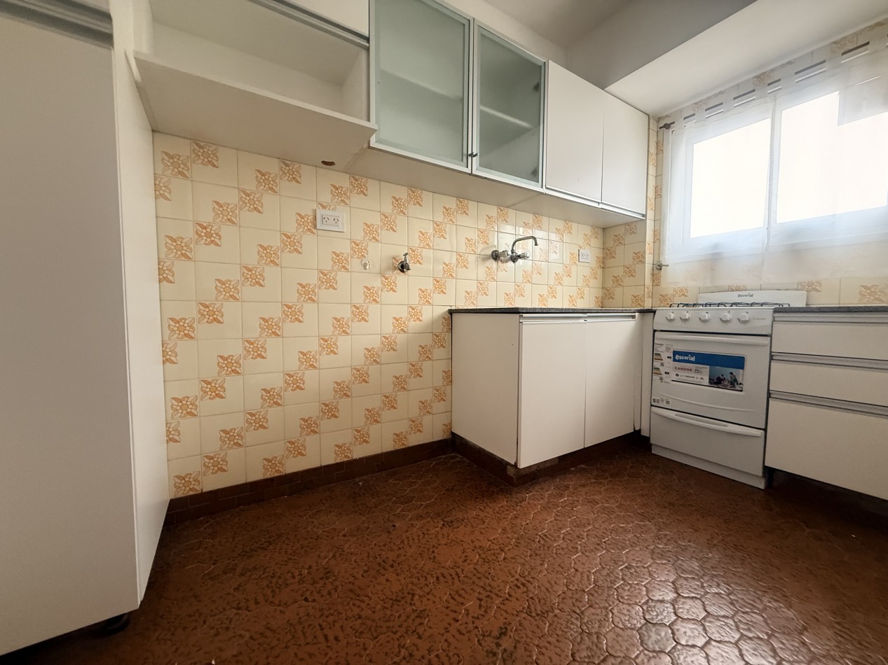 VENTA DEPARTAMENTO 3 AMBIENTES A LA CALLE
