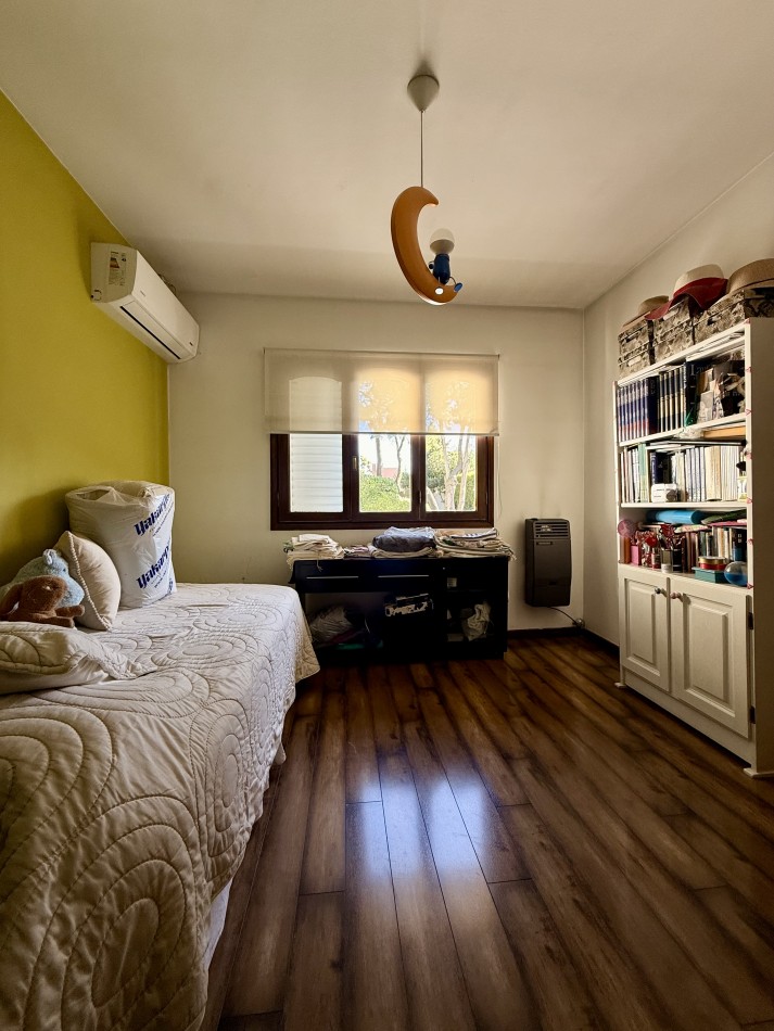 Casa cinco ambientes 