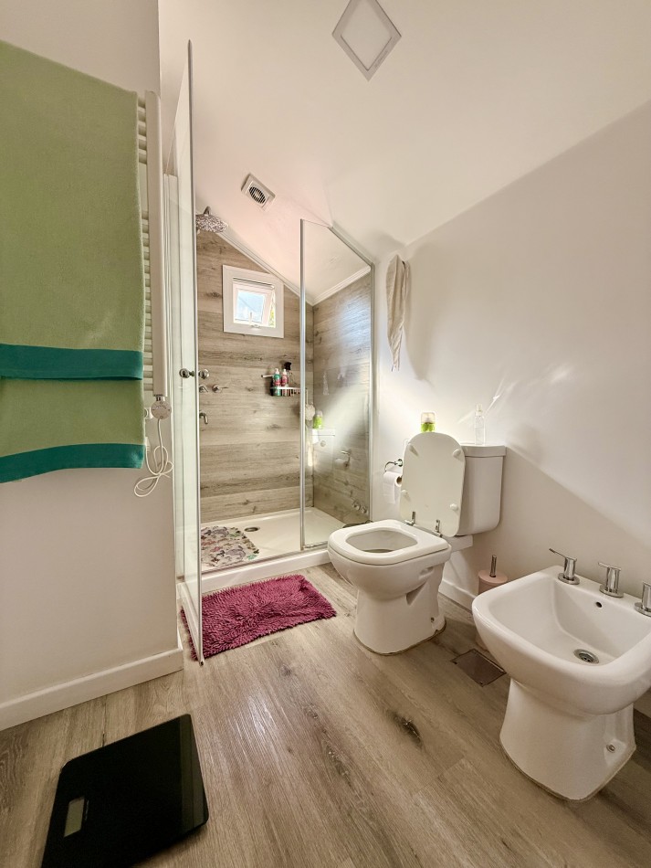 Casa cinco ambientes 