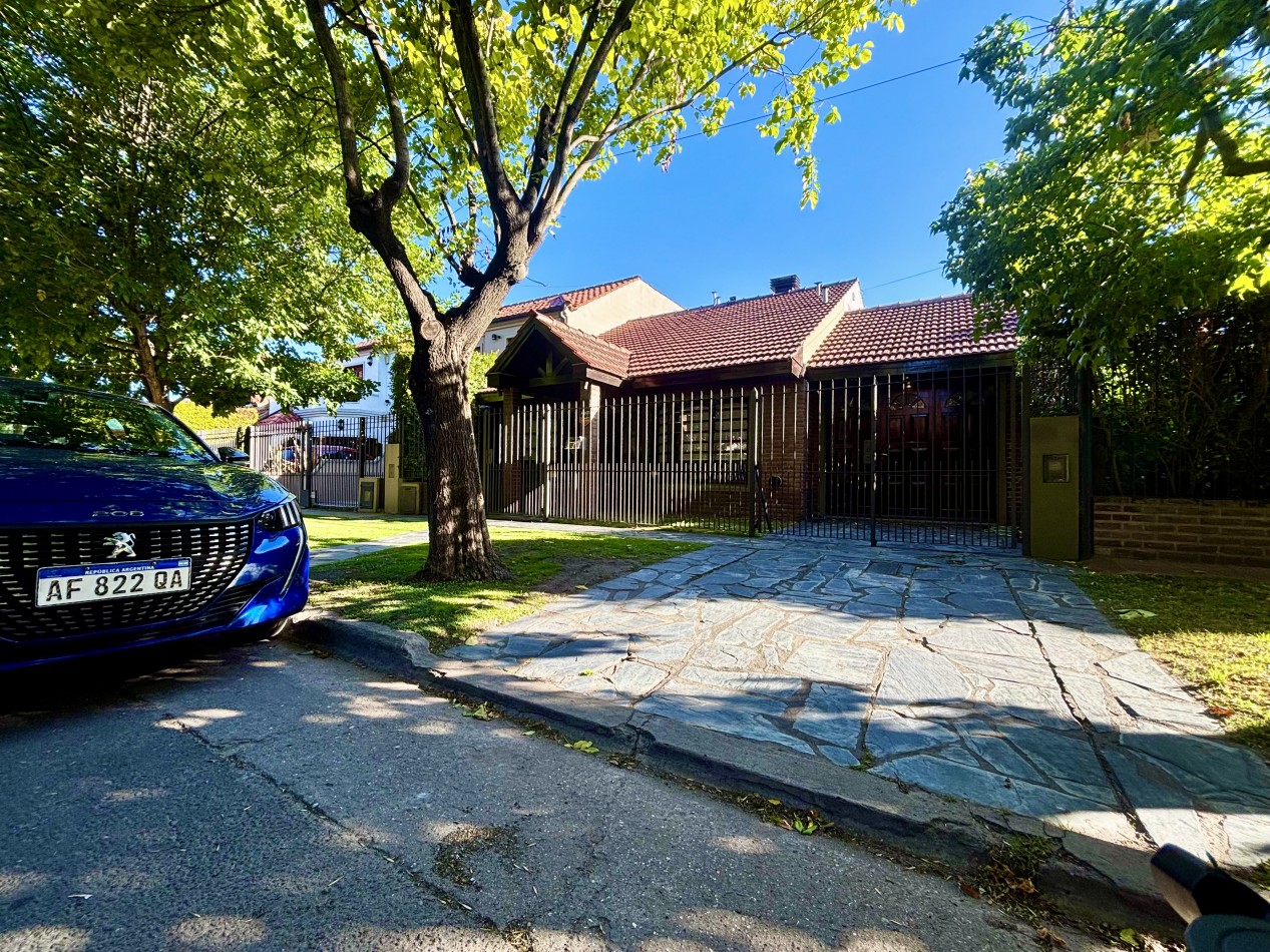 Casa cinco ambientes 