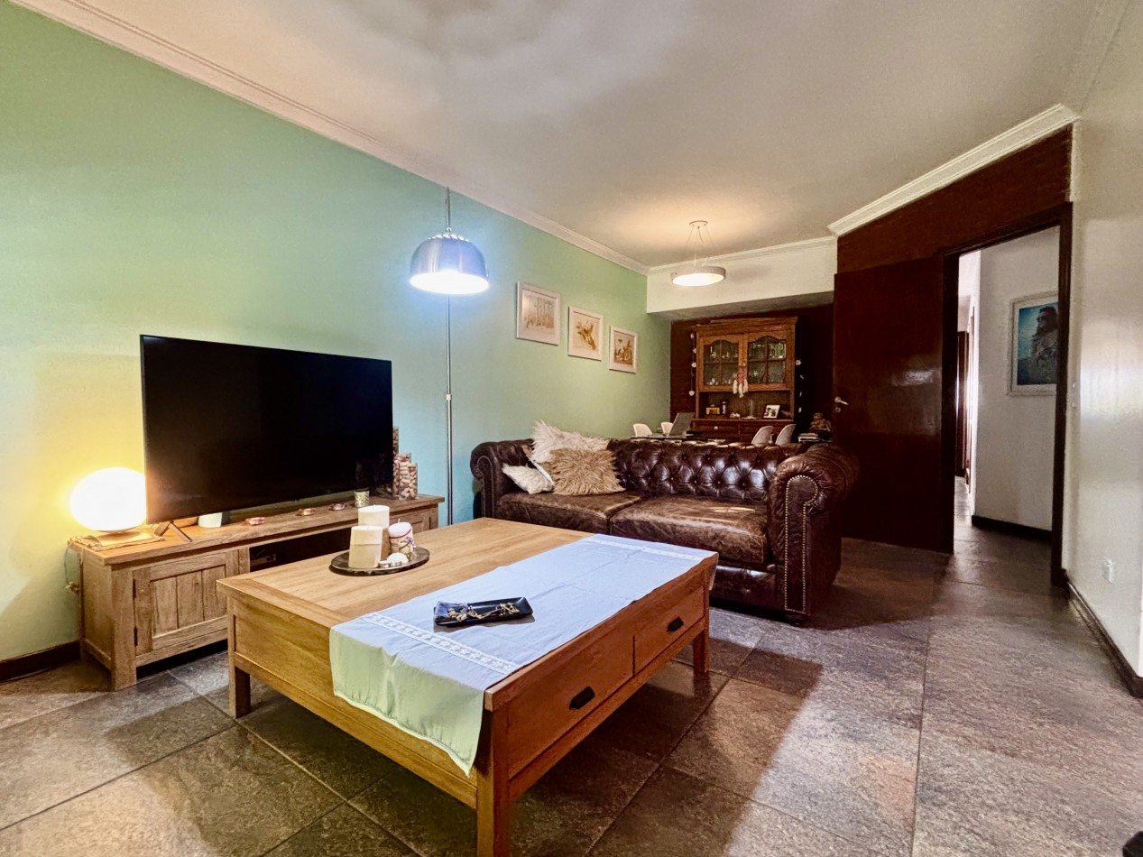 Casa cinco ambientes 