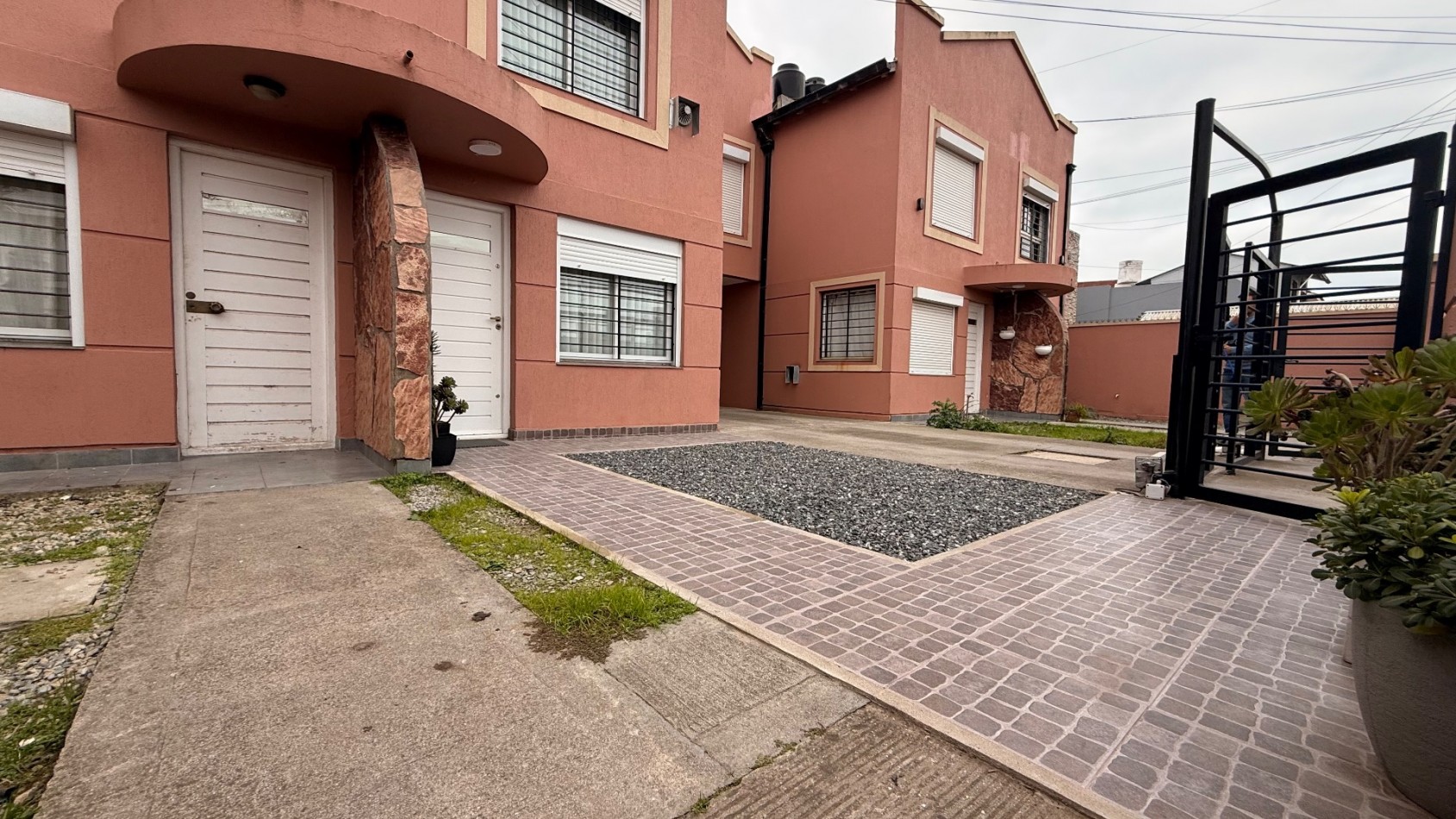 DUPLEX 3 AMB A 200 METROS DEL MAR