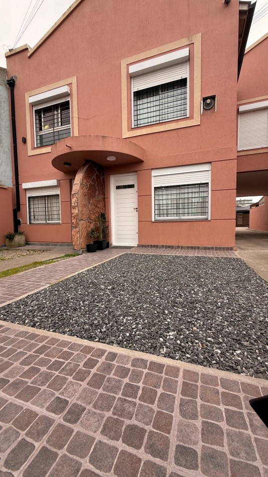DUPLEX 3 AMB A 200 METROS DEL MAR