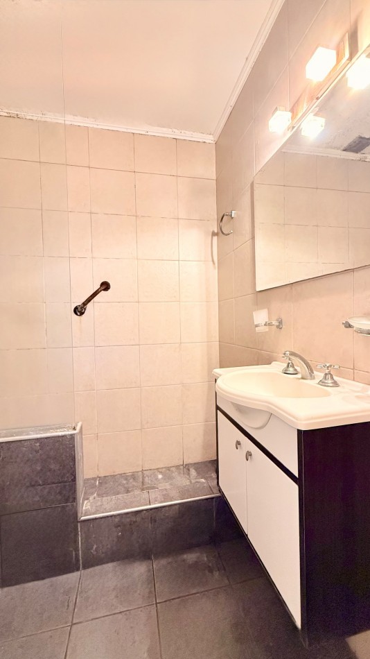 Duplex de 2 Ambientes con Parque y Cochera - Barrio Zacagnini