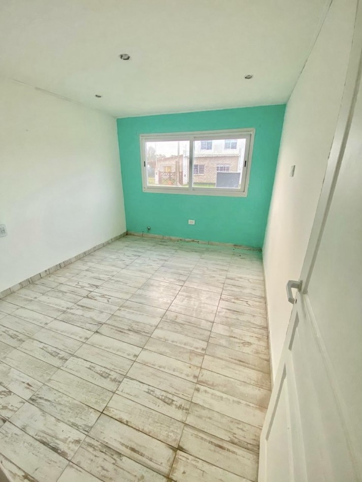 Casa 4 ambientes a 6 cuadras del mar 