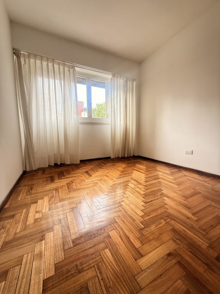 VENTA DEPARTAMENTO 3 AMBIENTES A LA CALLE