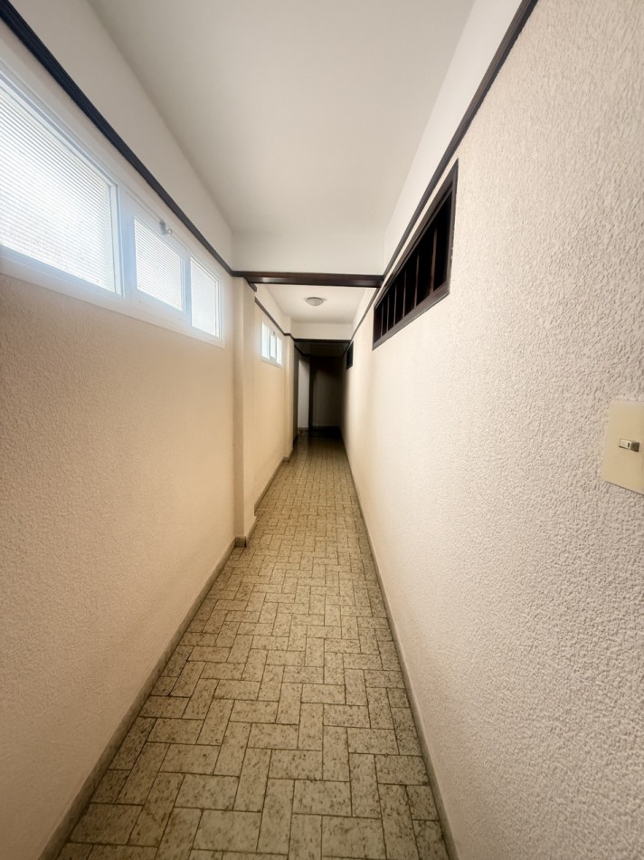 VENTA DEPARTAMENTO 3 AMBIENTES A LA CALLE
