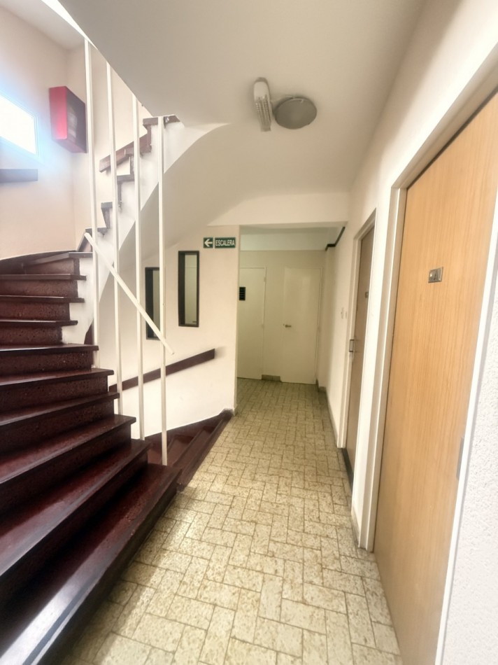 VENTA DEPARTAMENTO 3 AMBIENTES A LA CALLE