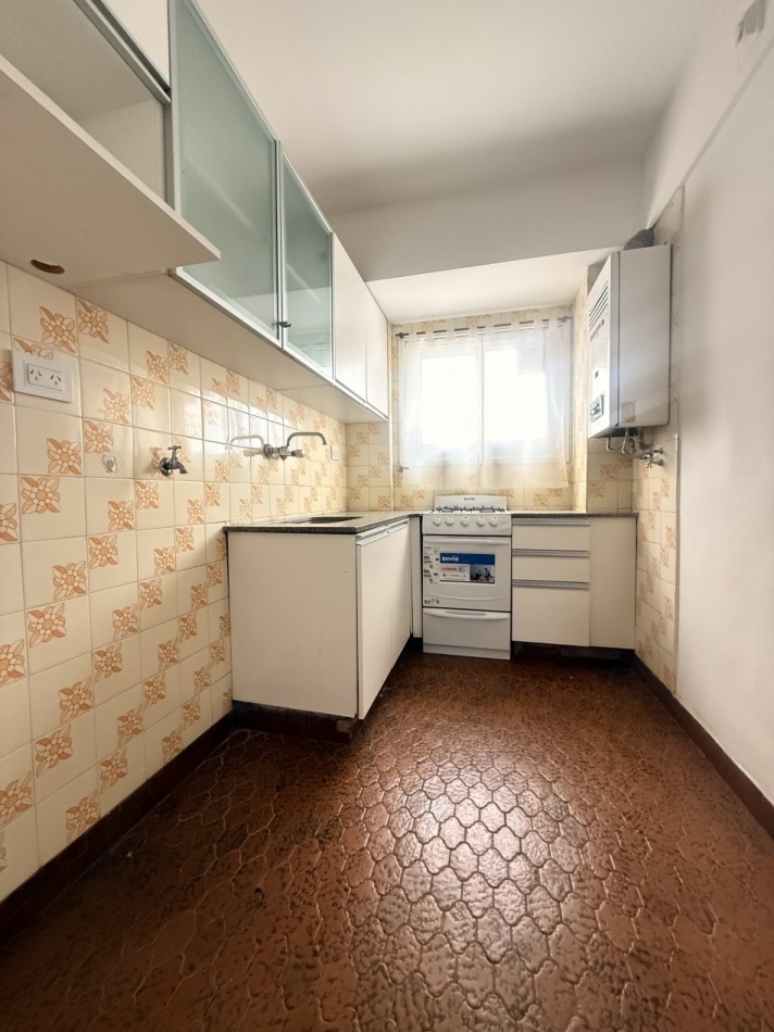 VENTA DEPARTAMENTO 3 AMBIENTES A LA CALLE