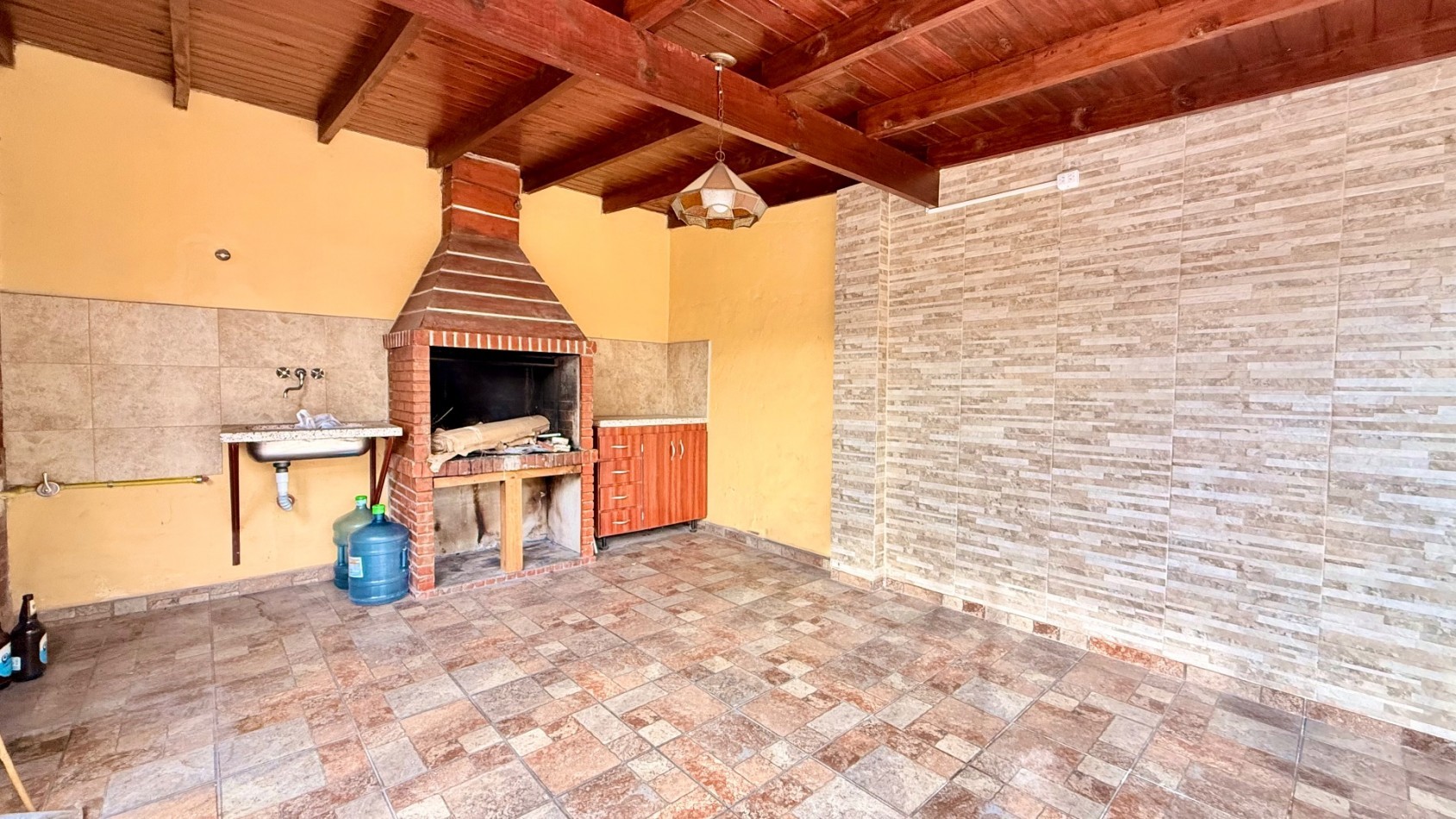 PH 3 AMBIENTES CON PATIO Y QUINCHO 