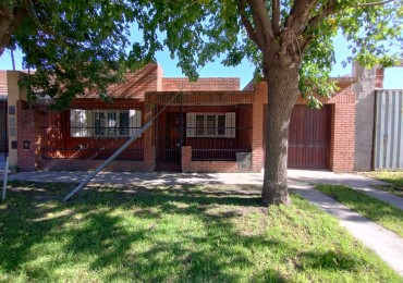 OPORTUNIDAD CASA EN VENTA CON GARAJE Y PARQUE