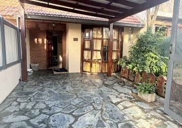 DUPLEX TRES AMBIENTES